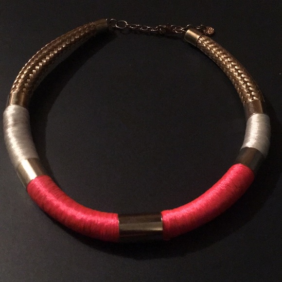 LAST CALL: MAKING SPACE - Collar necklace - Picture 2 of 2